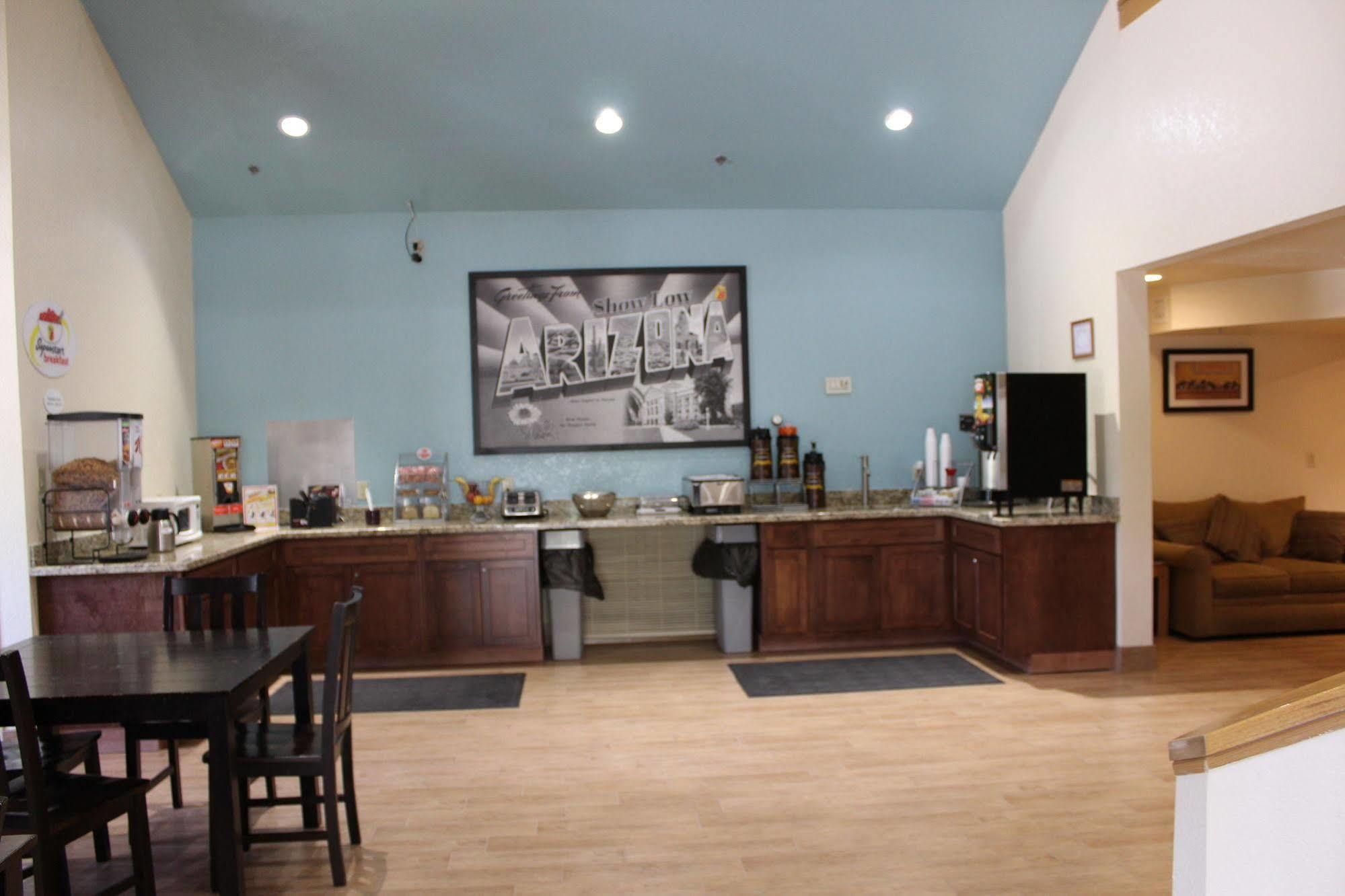 Super 8 By Wyndham Show Low Ngoại thất bức ảnh